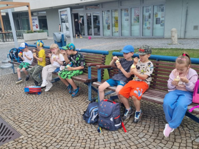 5f2b2b8b-8247-407d-89b2-3699e64bc281-01