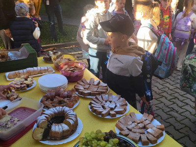 Seifertovo nám. - pohoštění