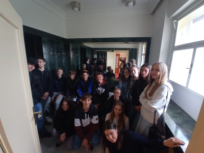 7aeab338-e0cf-4b75-bba0-a57dc5532012