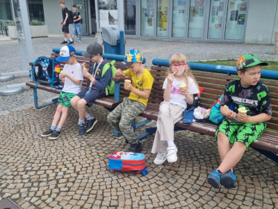 6f4ede6b-d864-4291-a34d-602e2f6c424e-01