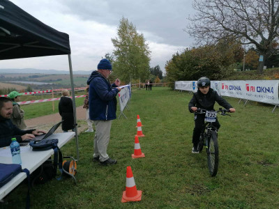 f00bd67c-37e5-4e4b-8a92-01a8d02d1066