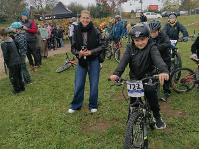 24b06f73-6acd-40a8-91a8-712688a8c809